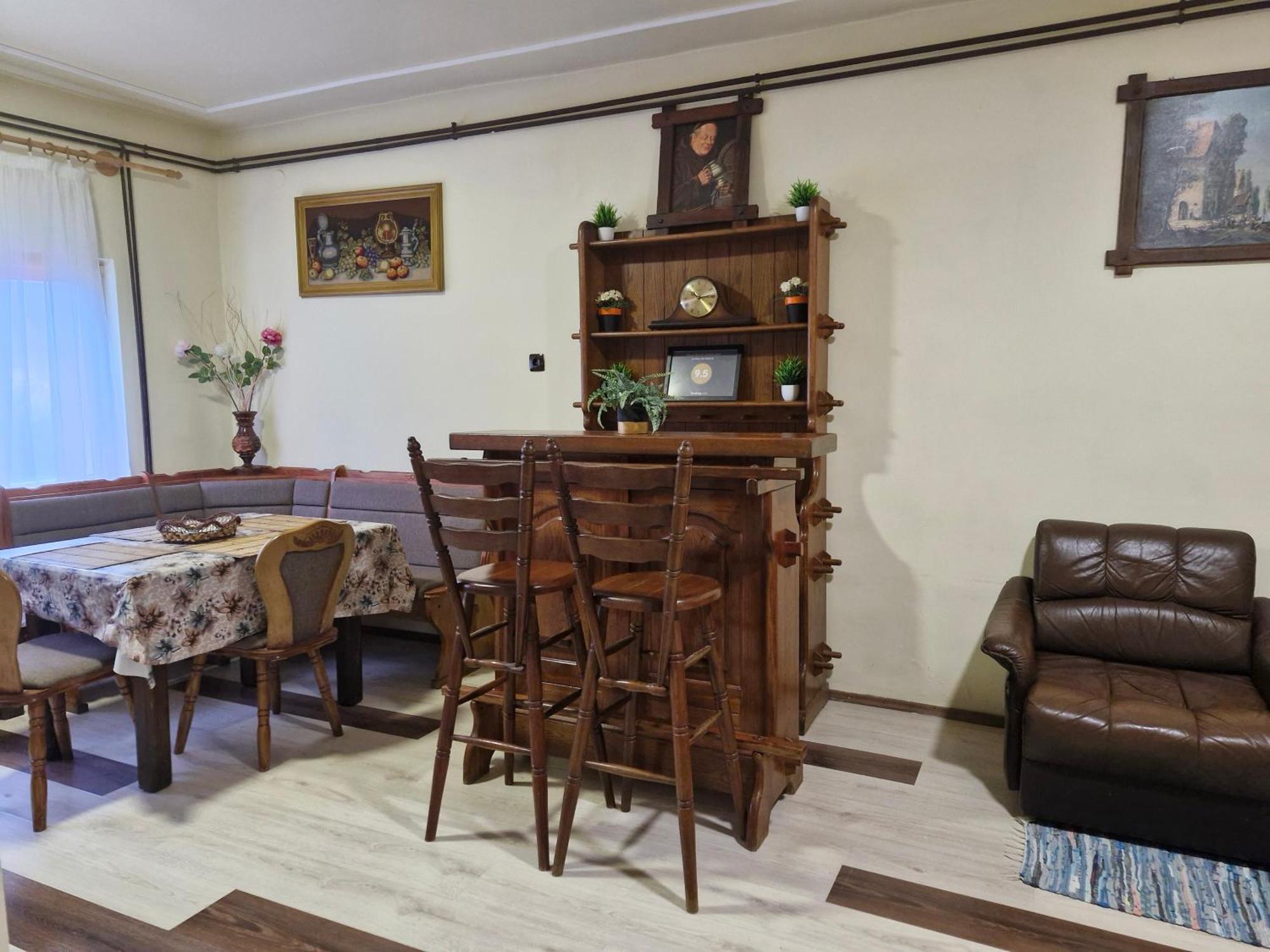 Ruttkai Vendeghaz Apartment Szekesfehervar Exterior photo